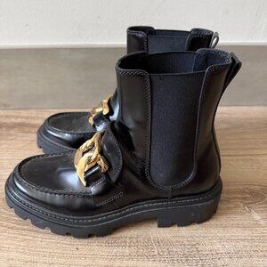 Tod's of Italy Women's Boots- Size 37 1/2
